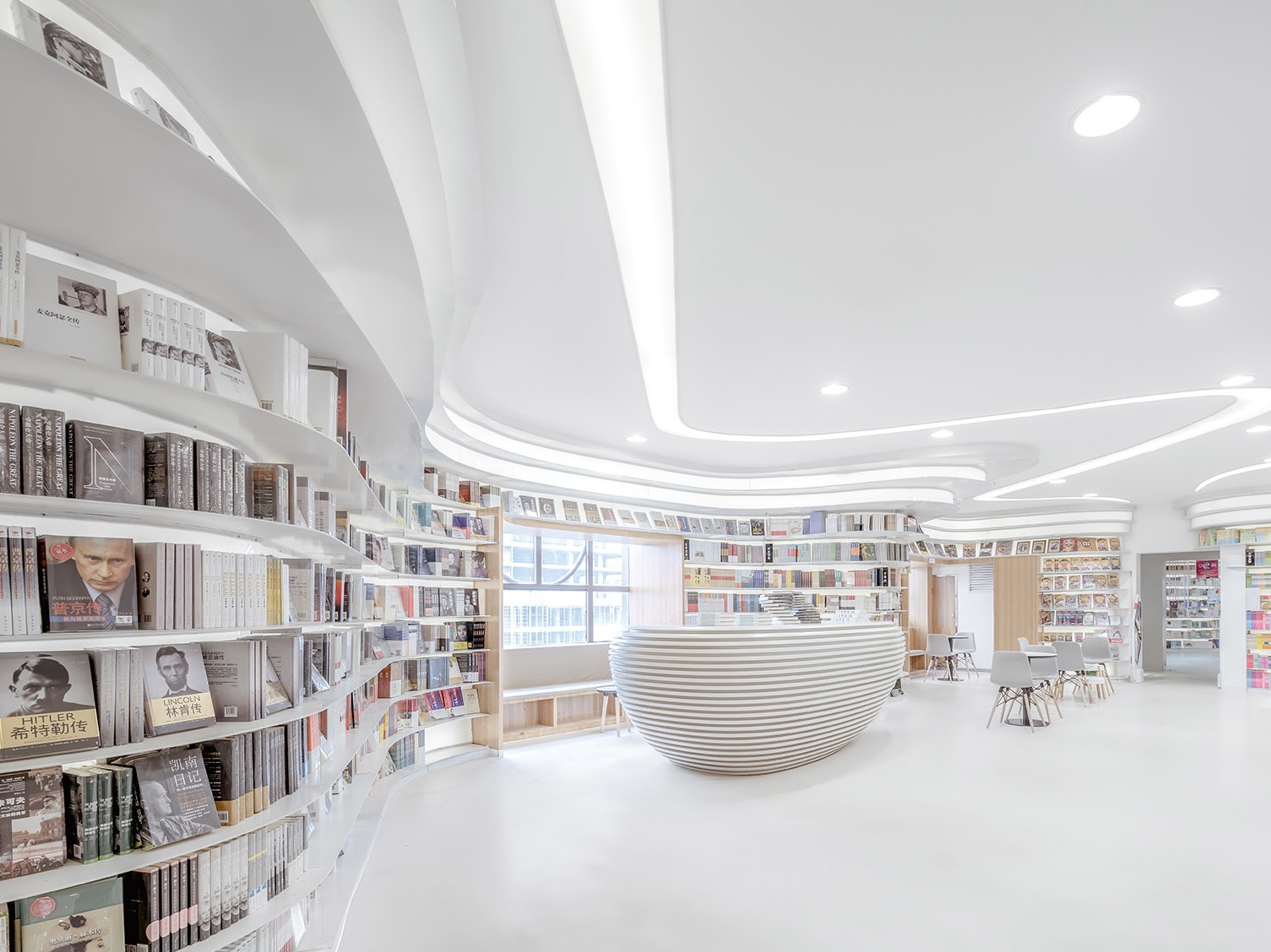 在十三朝古都西安，創造一個最輕盈潔白的鐘書閣書店